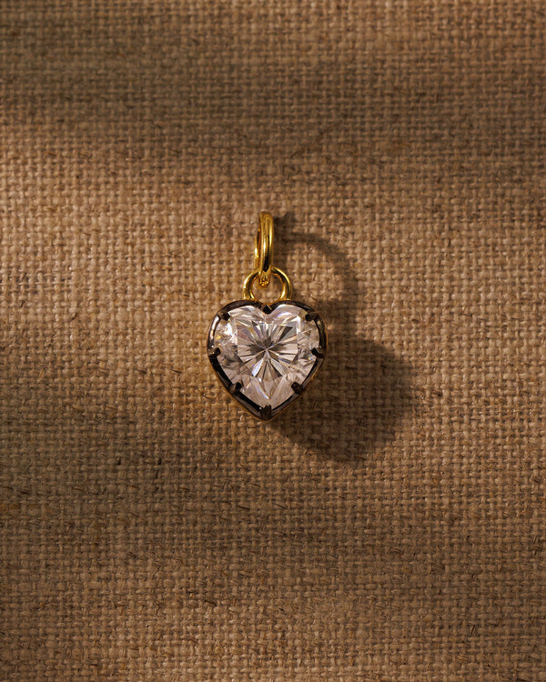 HETTY Moissanite Pendant