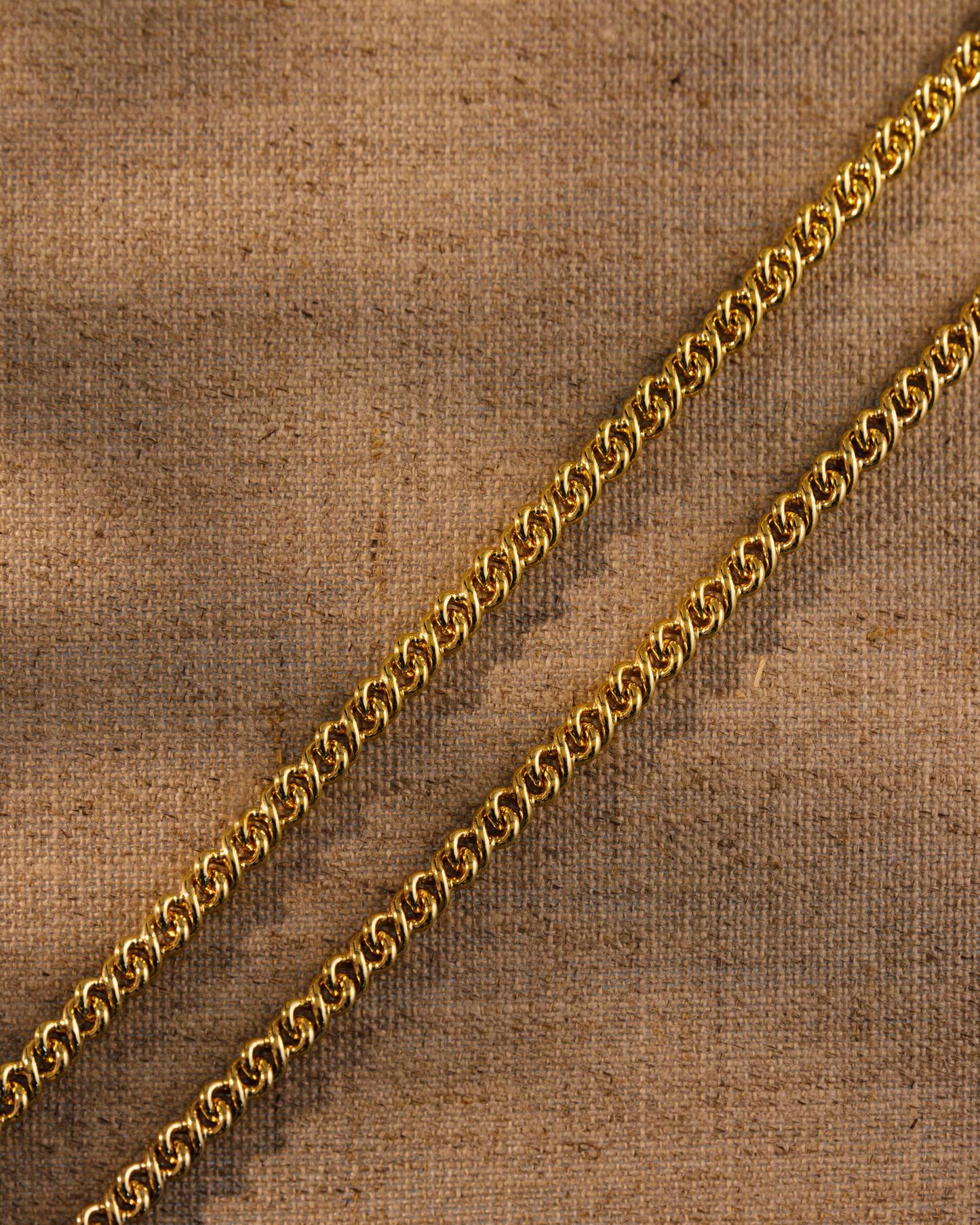 DELLA Infinity Link Bracelet