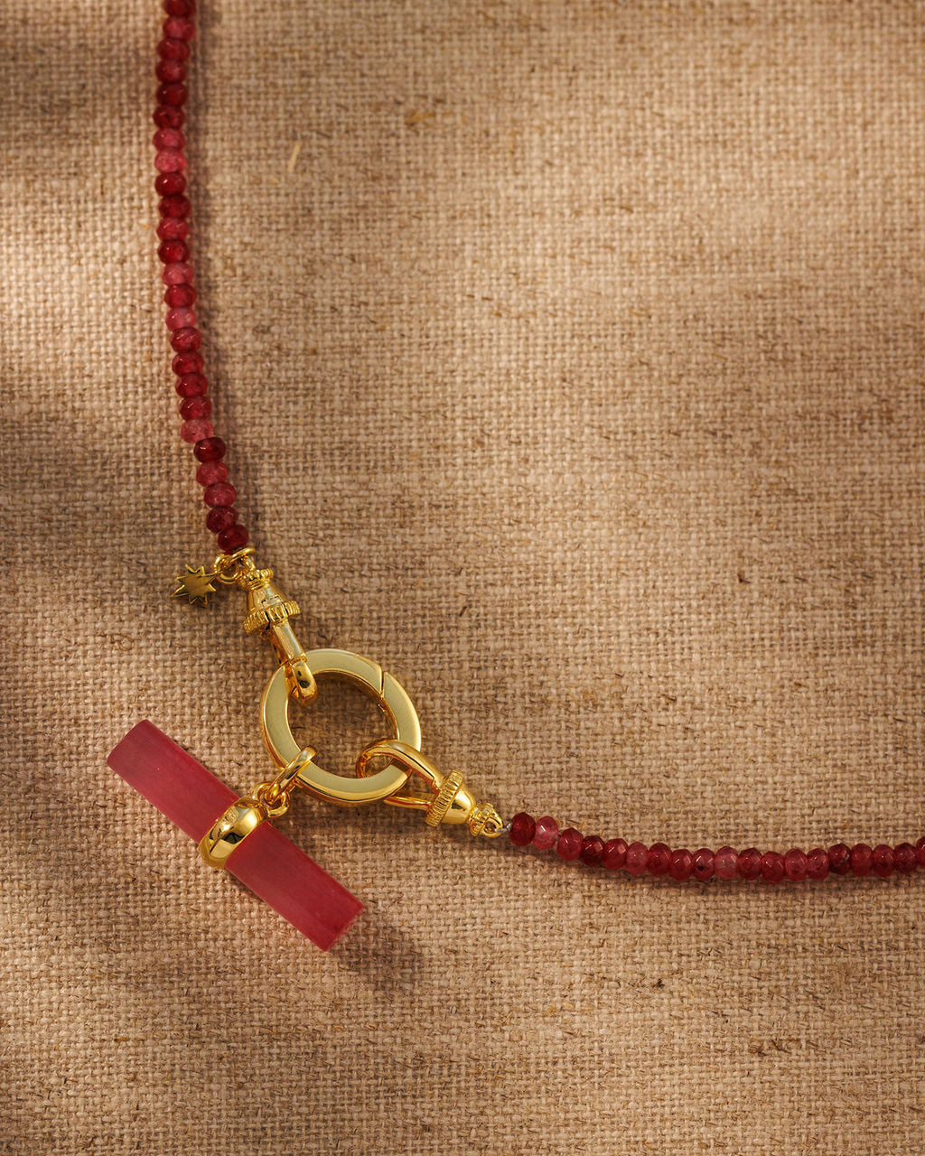 T-Bar Pendant - Pomegranate Quartz