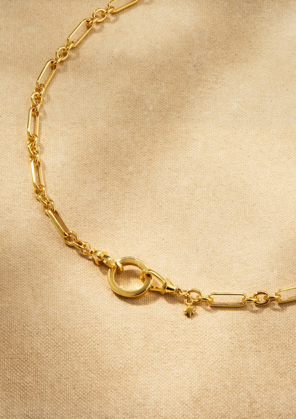 Gold Paperclip link necklace with oval clasp