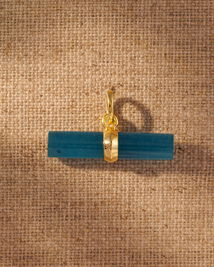 Teal quartz T-bar pendant