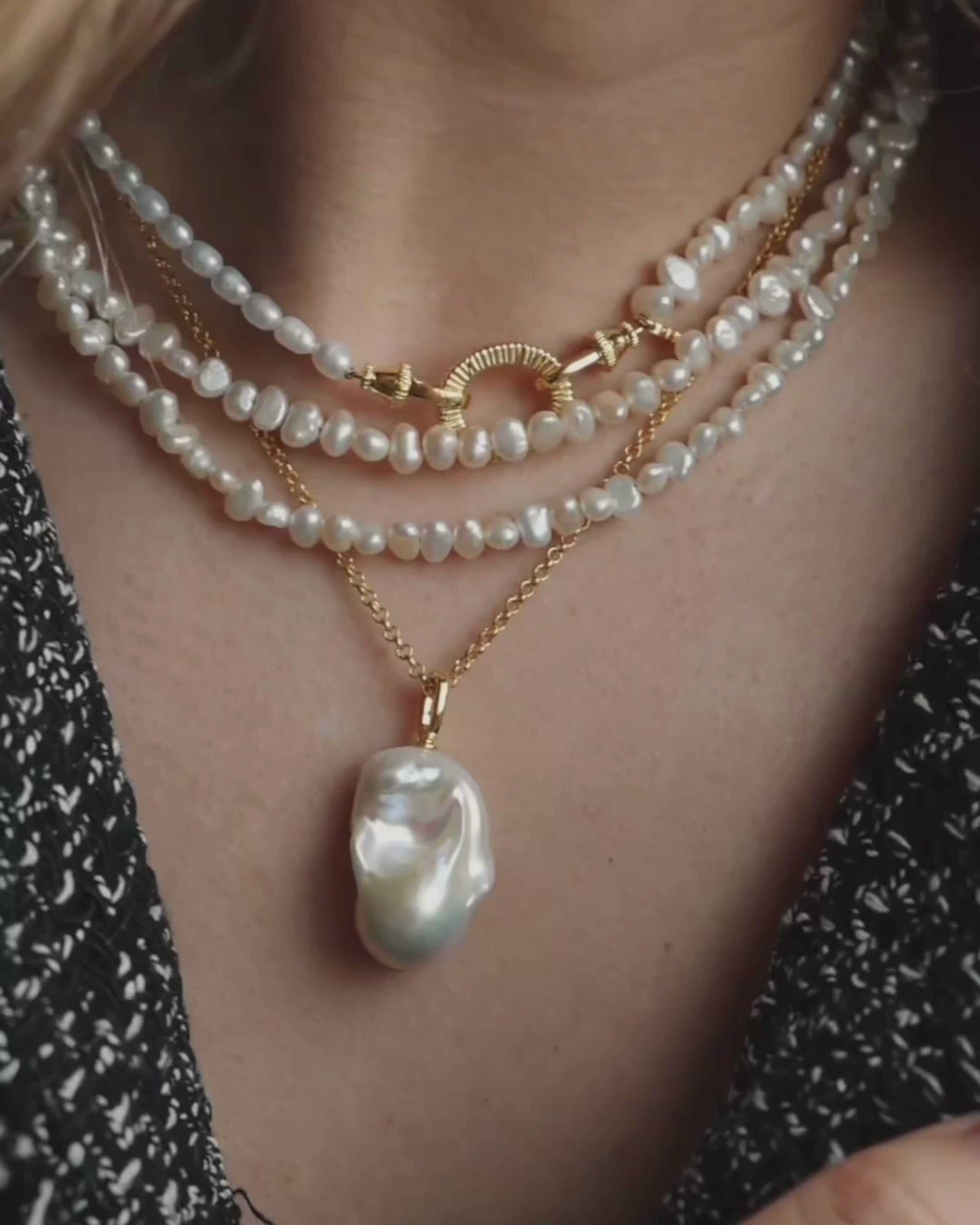 MARGOT XL Baroque Pearl Pendant