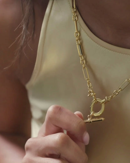 LAUREN Pointed T-Bar Pendant