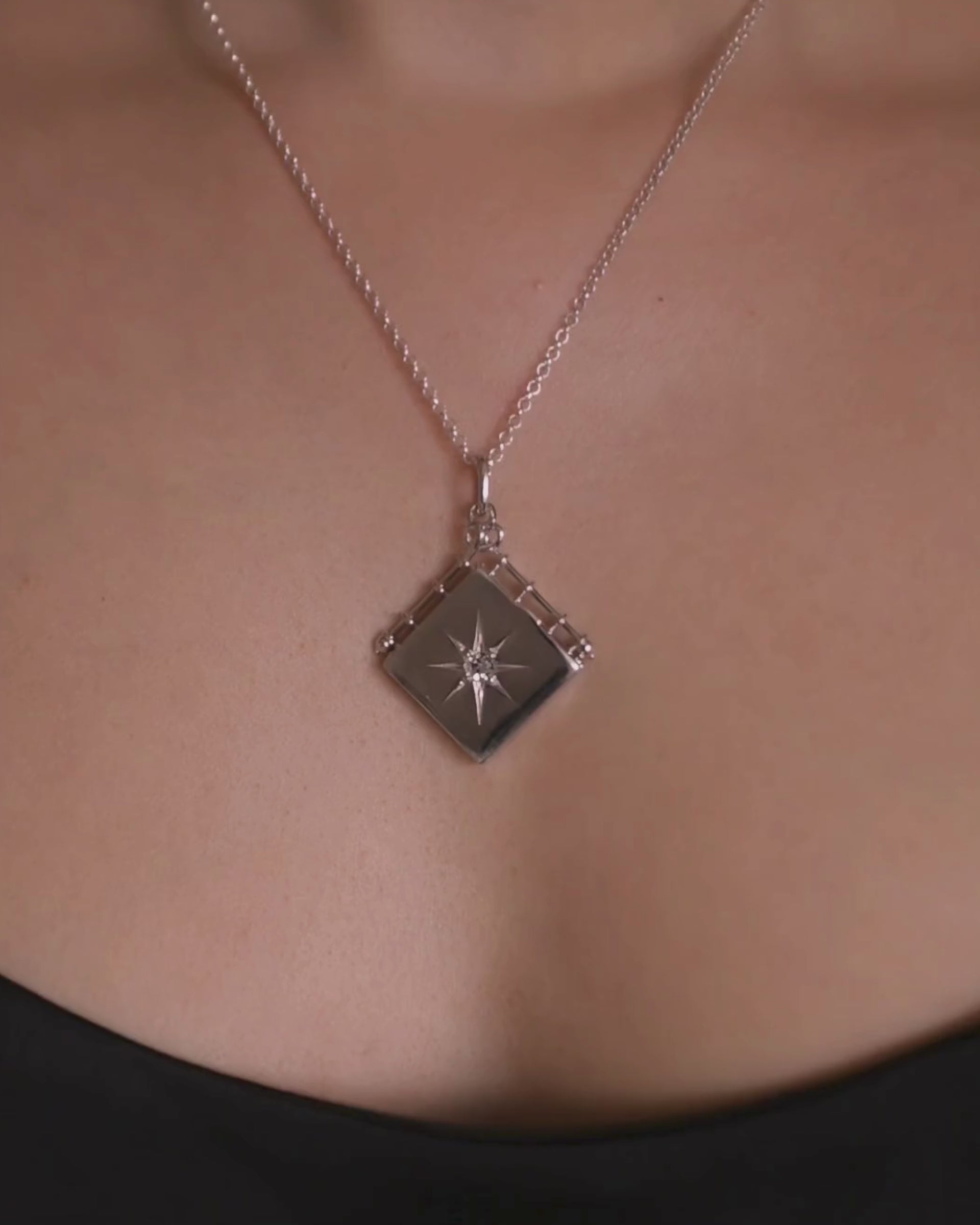 OLIVIA Locket - Silver